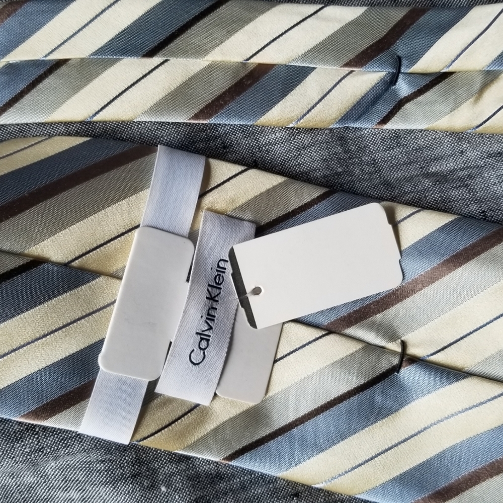 Calvin Klein necktie NWT